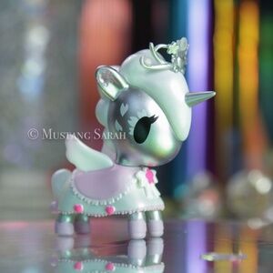 Tokidoki Unicorno Cherry Blossom Series 2 Petal Silver Sakura Princess Figure